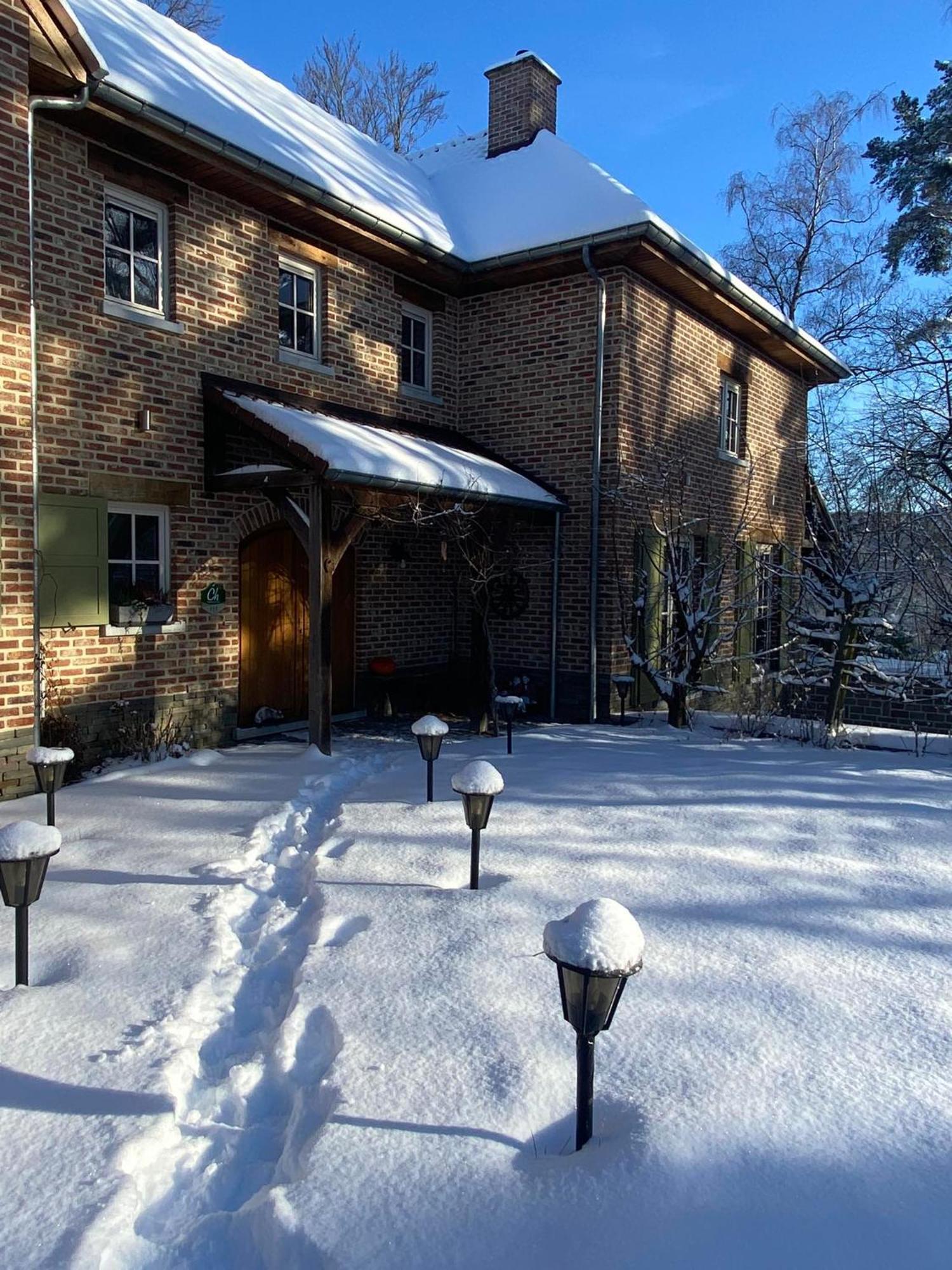 Le Goupil Hotel Wavre Exterior photo